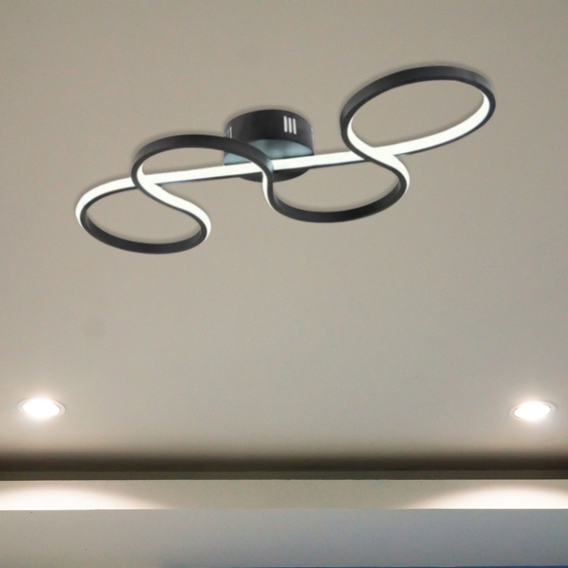 Duvar Tipi Snake Model Beyaz Işık Led Avize
